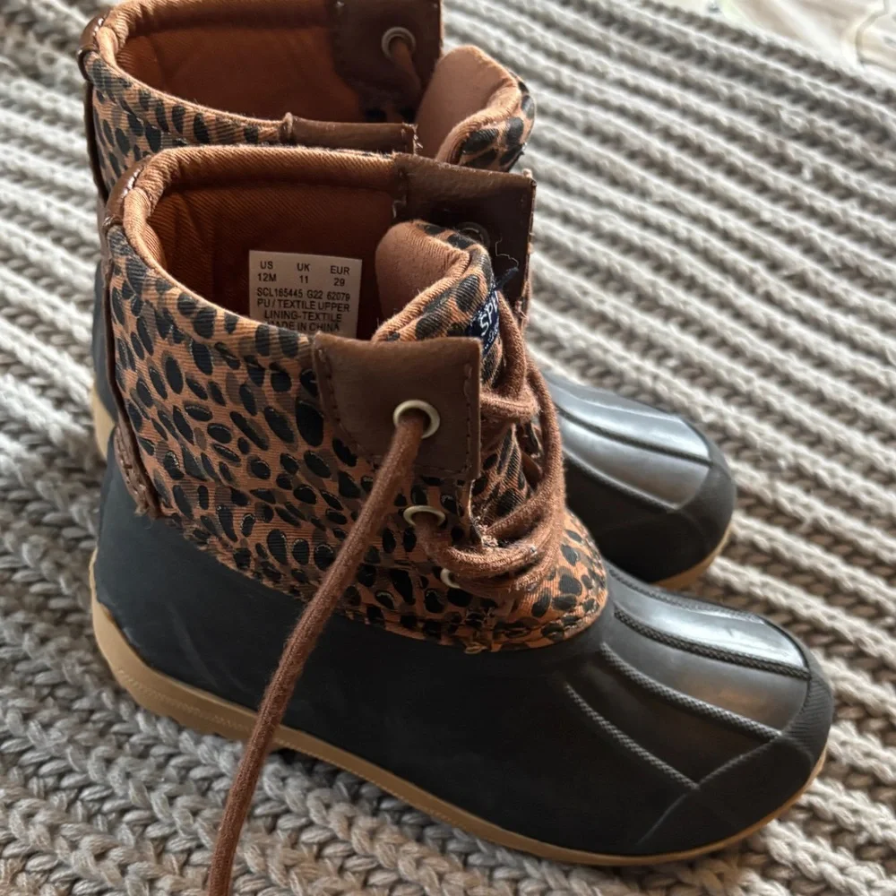 Sperry chic leopard